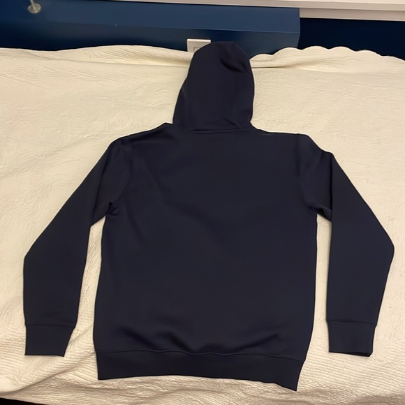 Tommy Hilfiger Large Hoodie - Picture 4 of 5